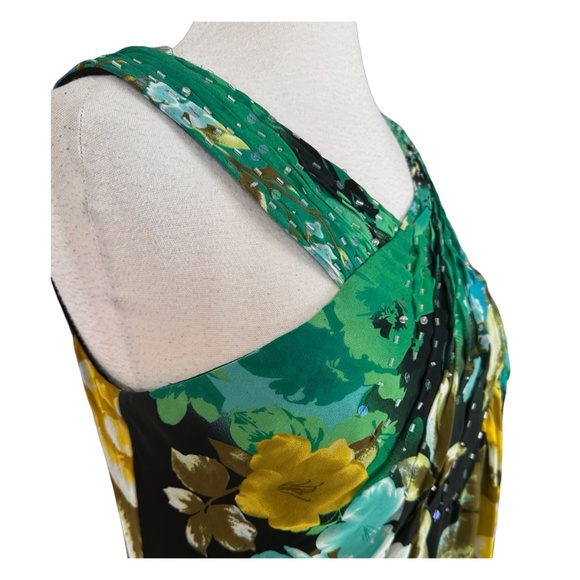 ROBBIE BEE Signature Women’s Sleeveless Dress Size 6 Floral Beaded Pleated Bust - Picture 4 of 8